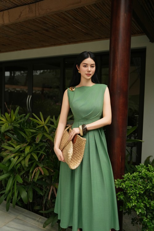 Sixdo Dark Green Woven Flared Dress